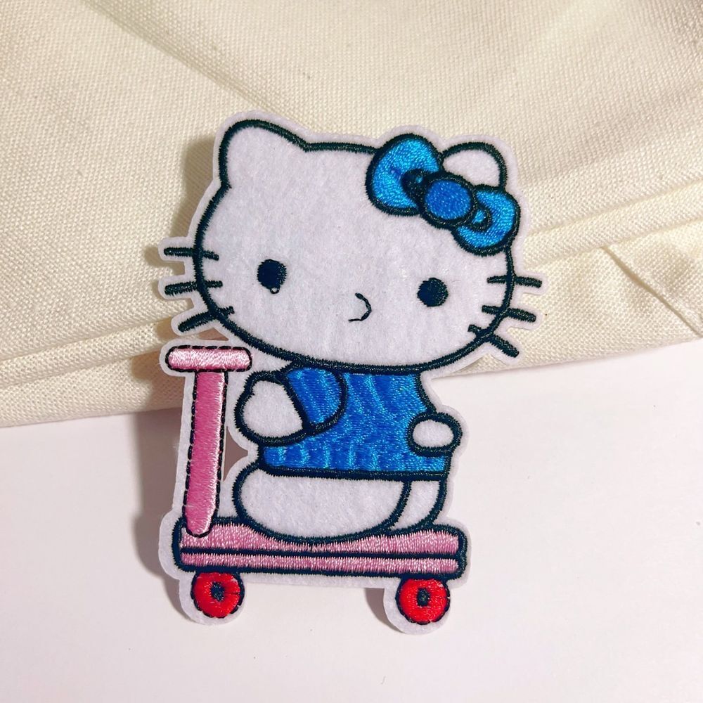 A1807-Hello Kitty Scooter-Iron on Patch‎